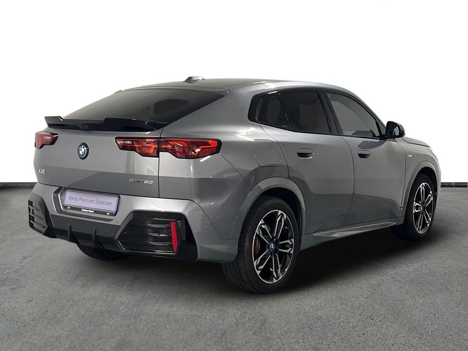 BMW iX2 eDrive20 M-Sport Pro 5d