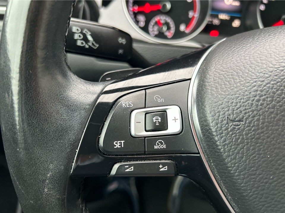 VW Golf VII 1,5 TSi 150 Highline DSG 5d