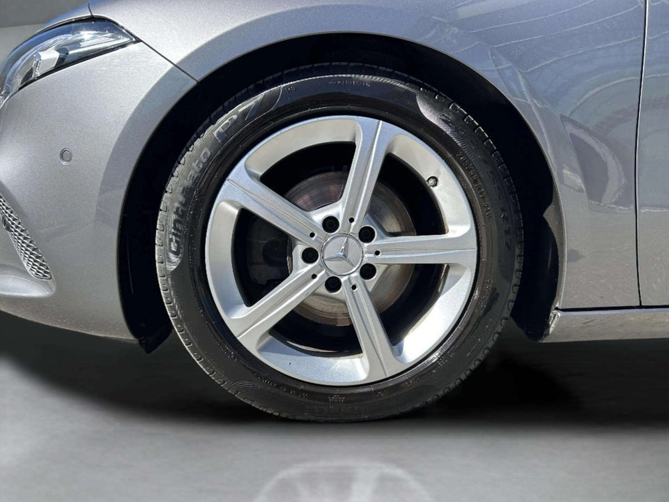 Mercedes A180 d 1,5 Progressive Line aut. 5d