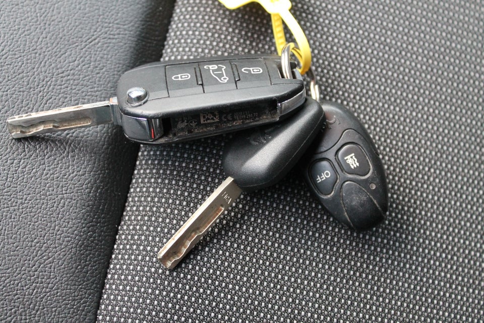 Peugeot Expert 2,0 BlueHDi 122 L2 Plus EAT8 Van