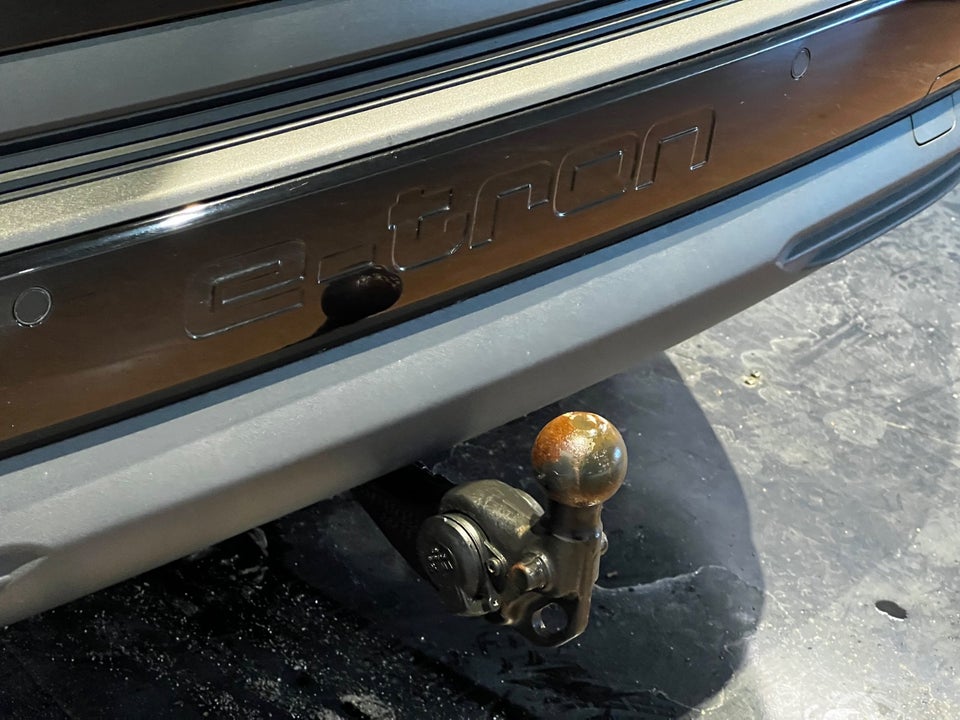 Audi Q4 e-tron 40  5d