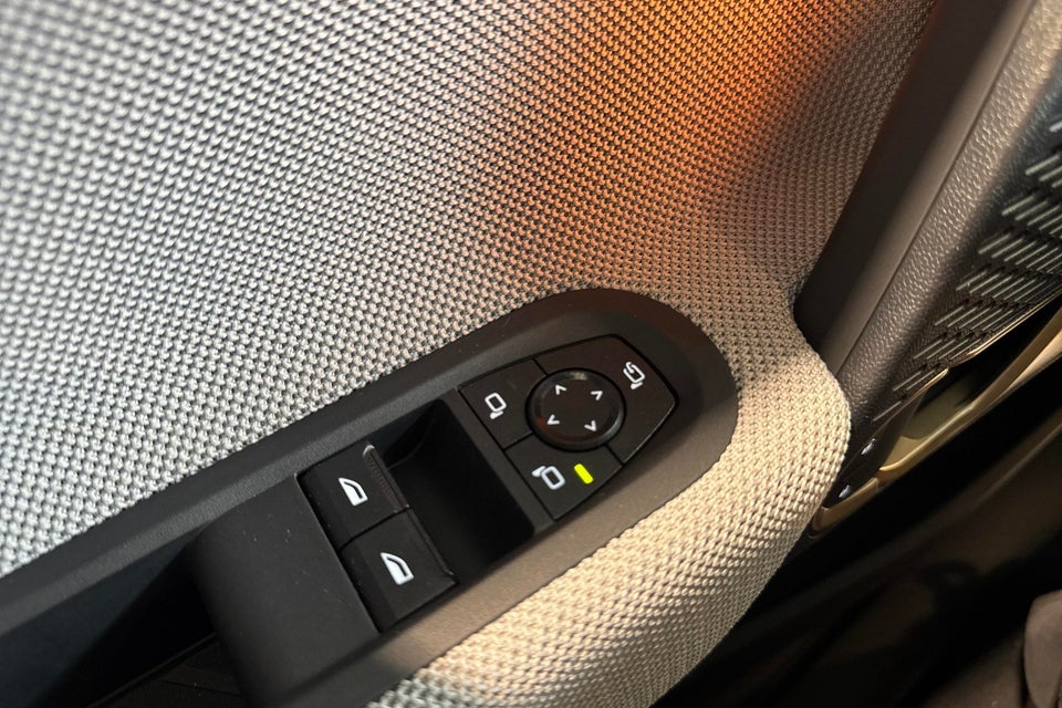 MINI Cooper SE Favoured Trim XL 3d