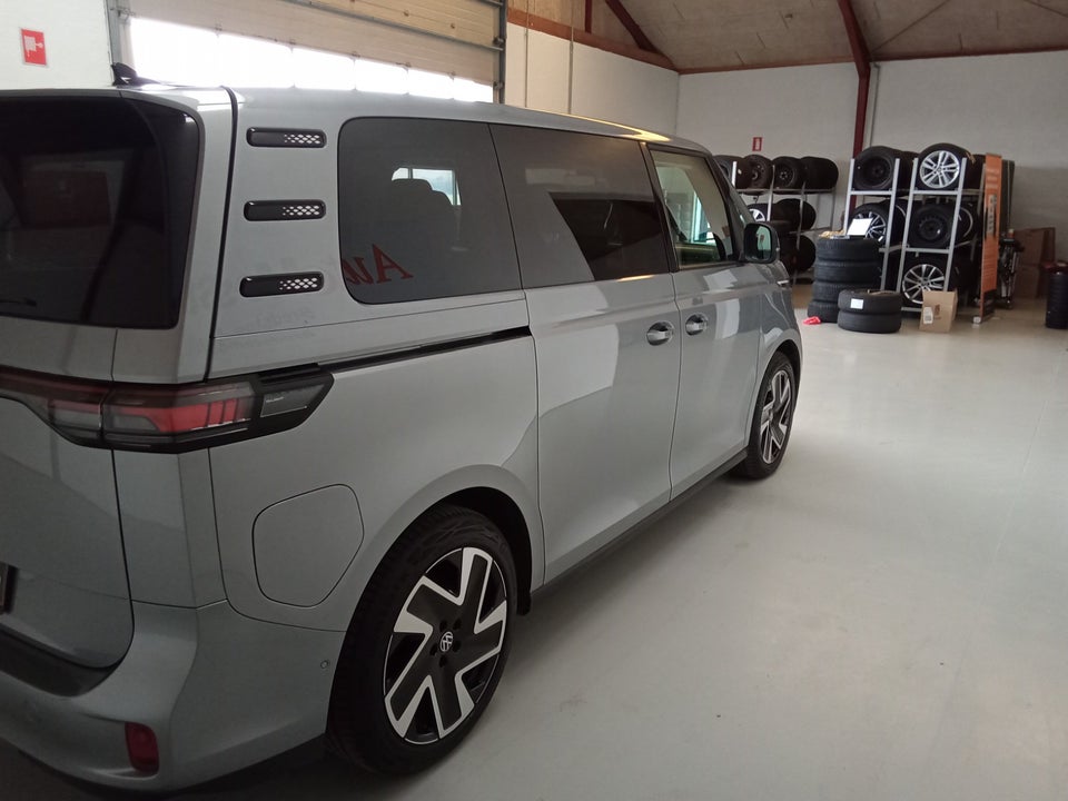 VW ID.Buzz 77 Style 75 Years Edition SWB 5d