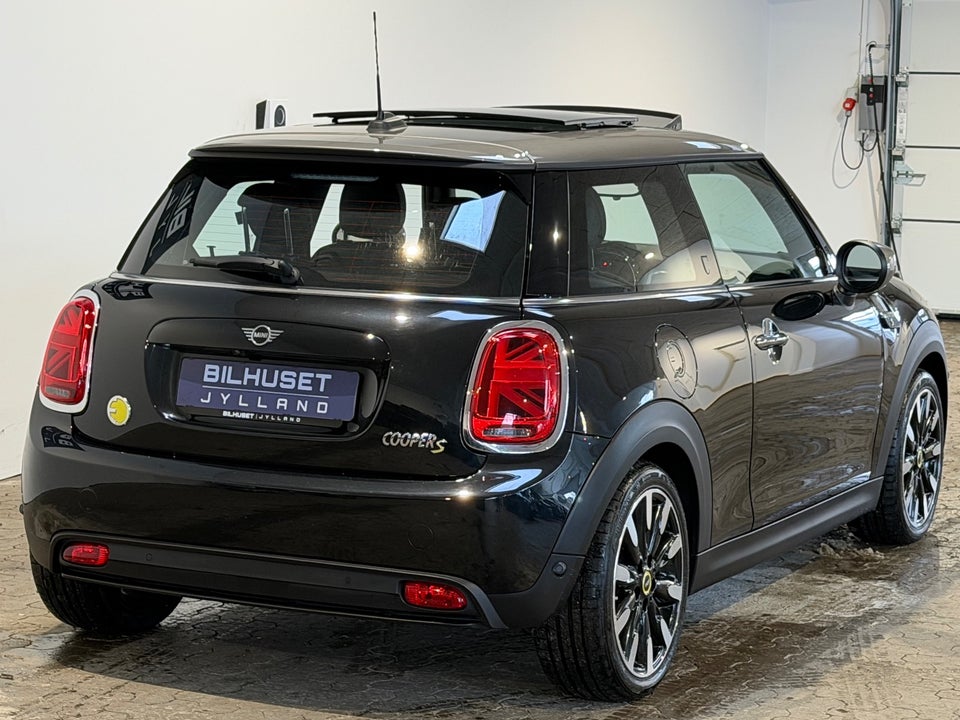 MINI Cooper SE Yours Trim 3d