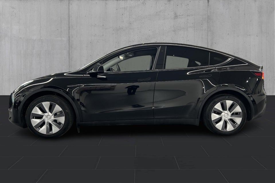 Tesla Model Y Long Range AWD 5d