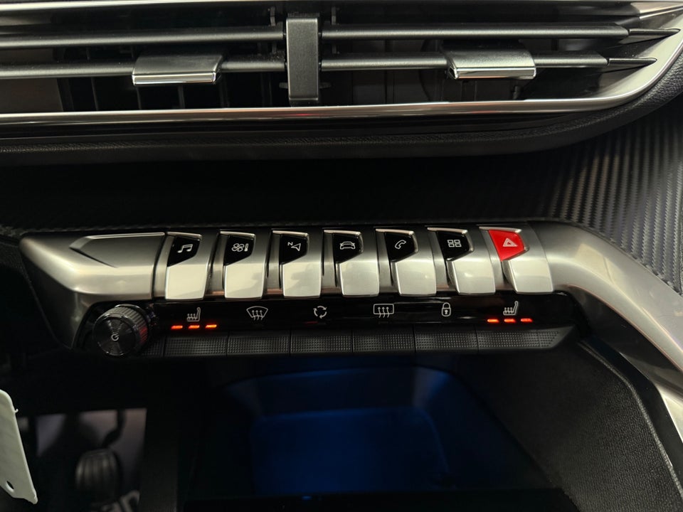 Peugeot 3008 1,2 PureTech 130 Strike 5d