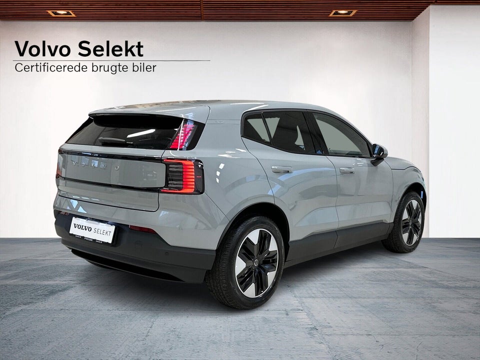 Volvo EX30 Extended Range Core 5d