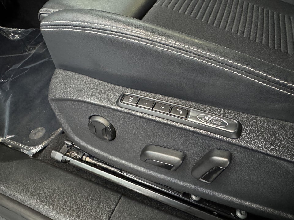 Ford Explorer 77 Select Extended Range 5d