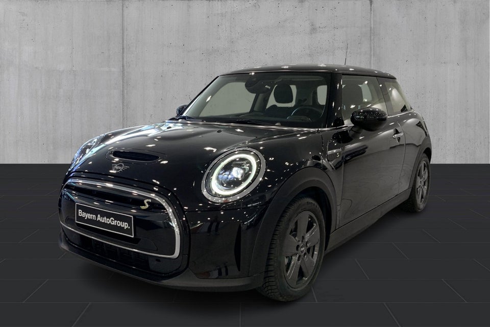 MINI Cooper SE Classic Trim 3d