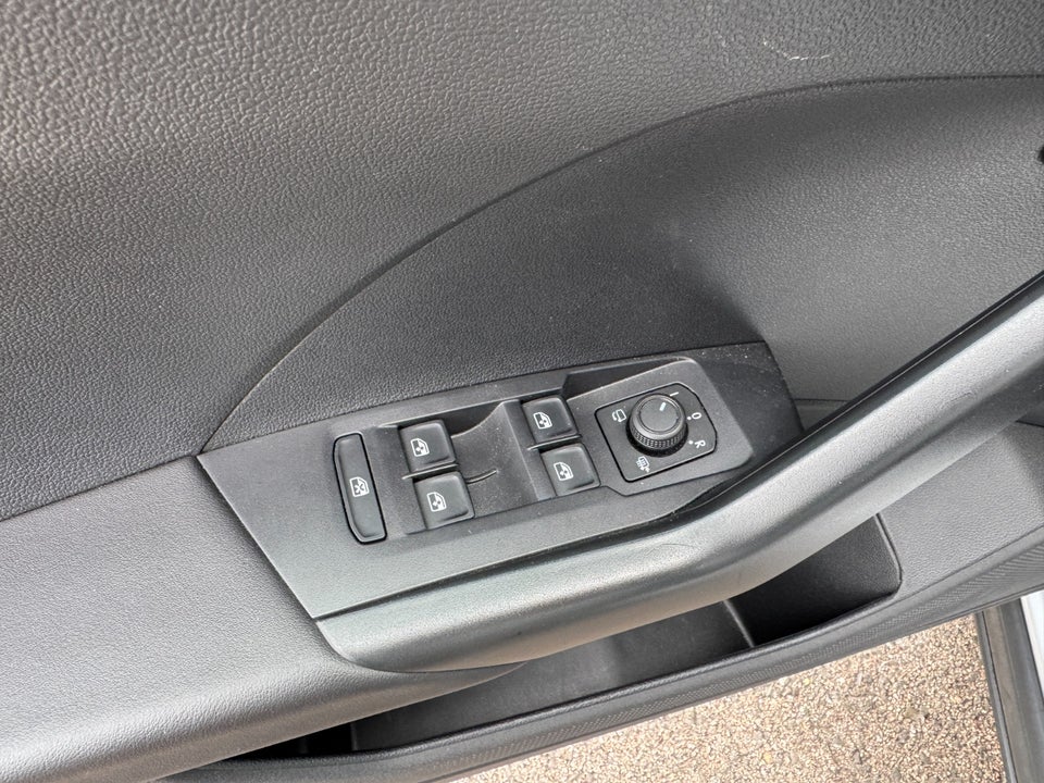 VW T-Cross 1,0 TSi 110 Life DSG 5d