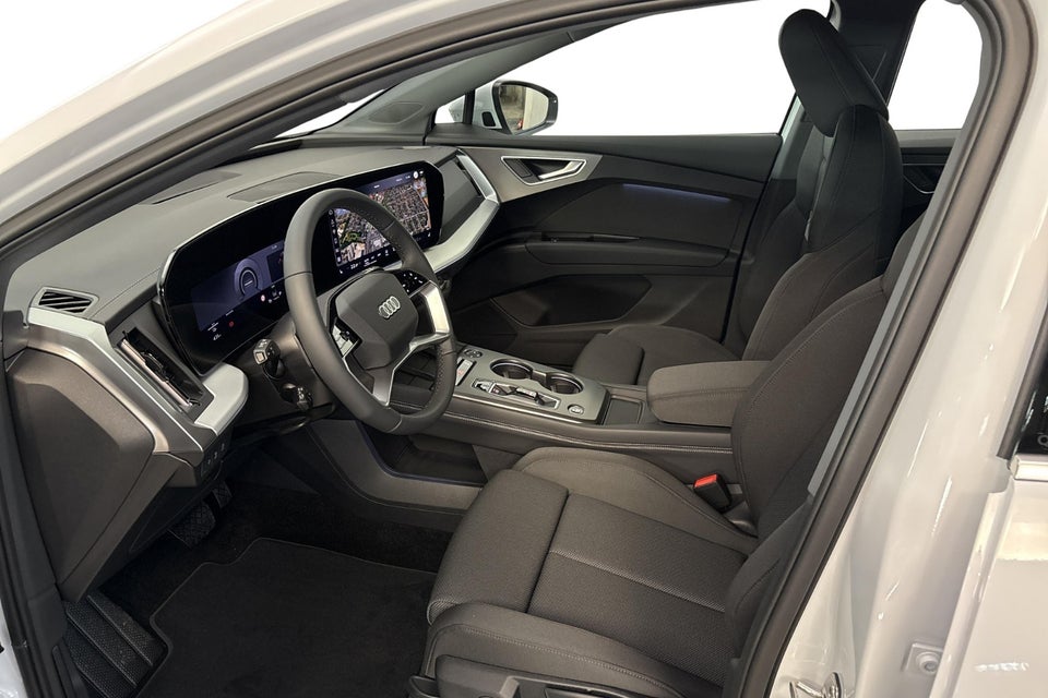 Audi Q4 e-tron performance 5d