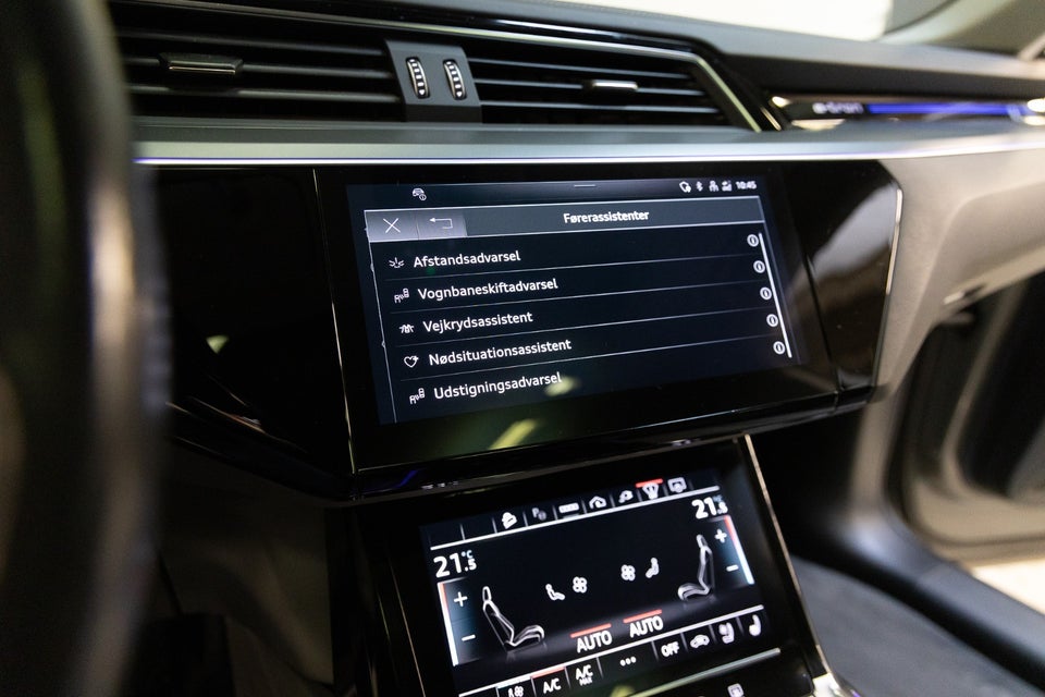 Audi Q8 e-tron 55 Advanced quattro 5d