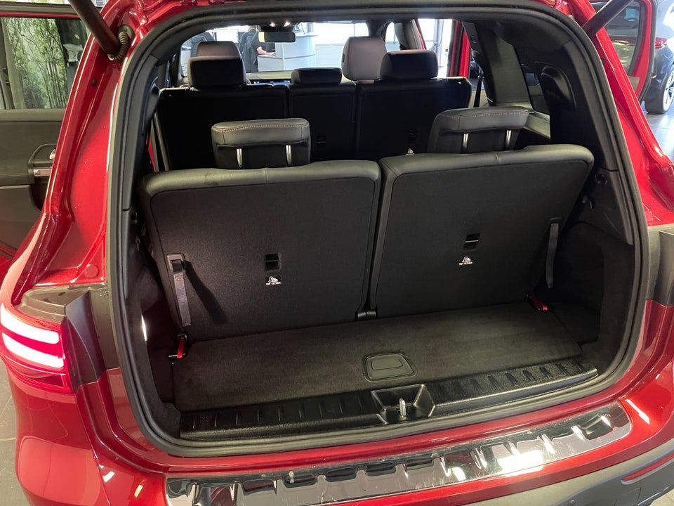 Mercedes EQB250+ AMG Line 7prs 5d