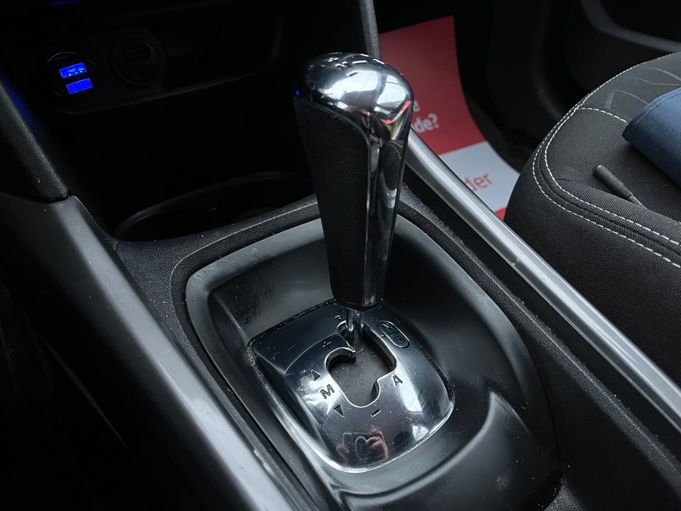 Peugeot 2008 1,2 e-VTi 82 Allure ESG 5d