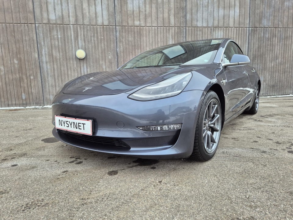 Tesla Model 3 Long Range AWD 4d