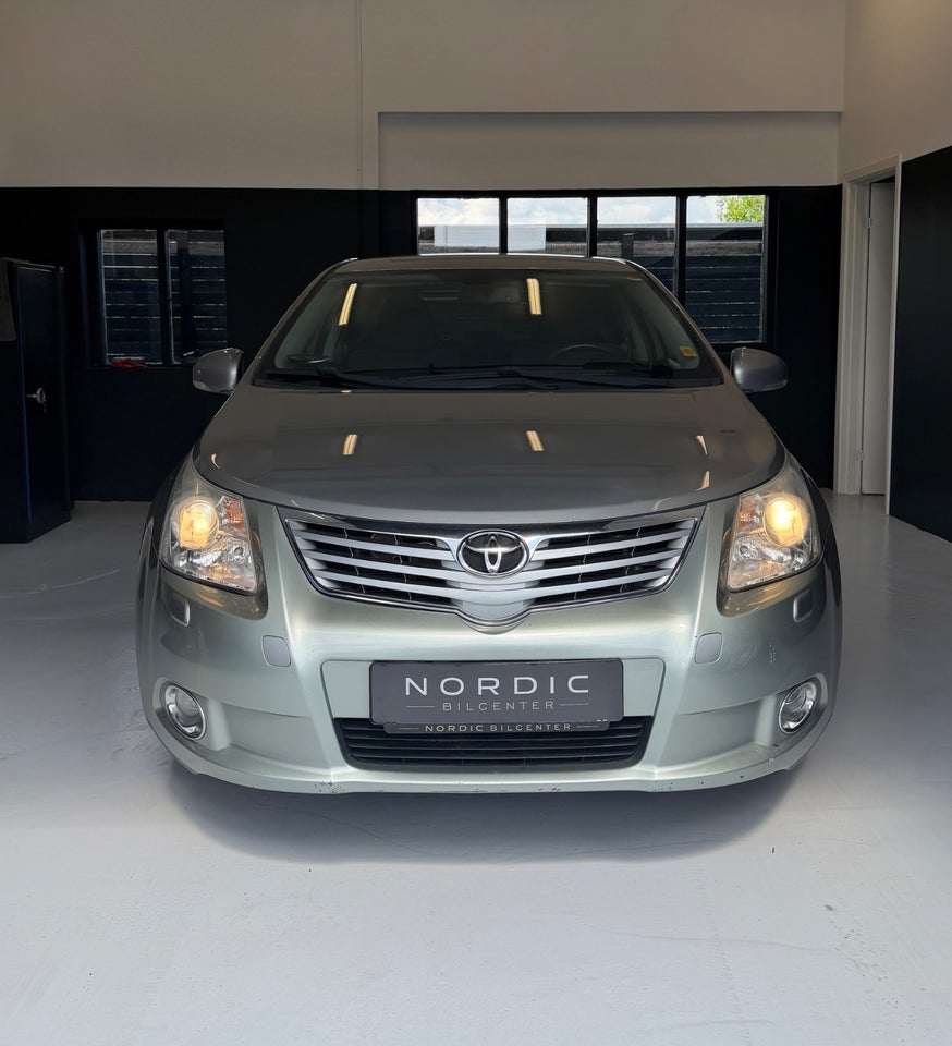 Toyota Avensis 1,8 VVT-i T2 E-CVT 4d