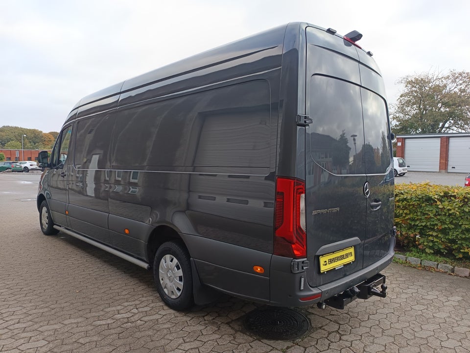 Mercedes Sprinter 319 2,0 CDi A3 Kassevogn aut. RWD