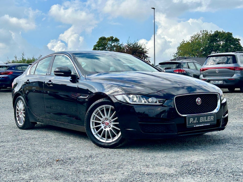 Jaguar XE 2,0 P200 Prestige aut. 4d
