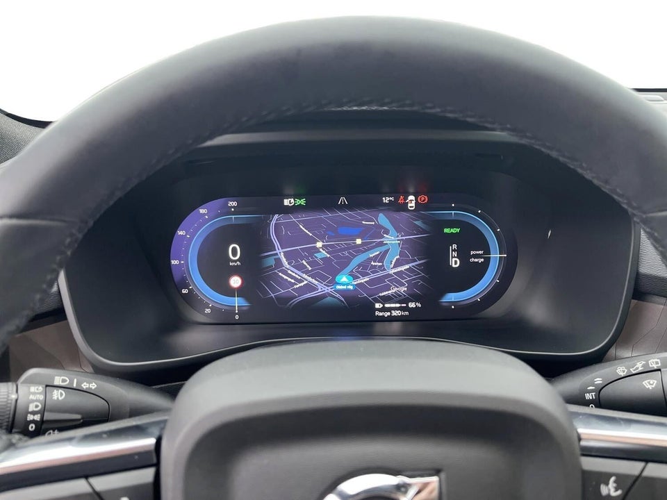 Volvo XC40 ReCharge Extended Range Plus 5d