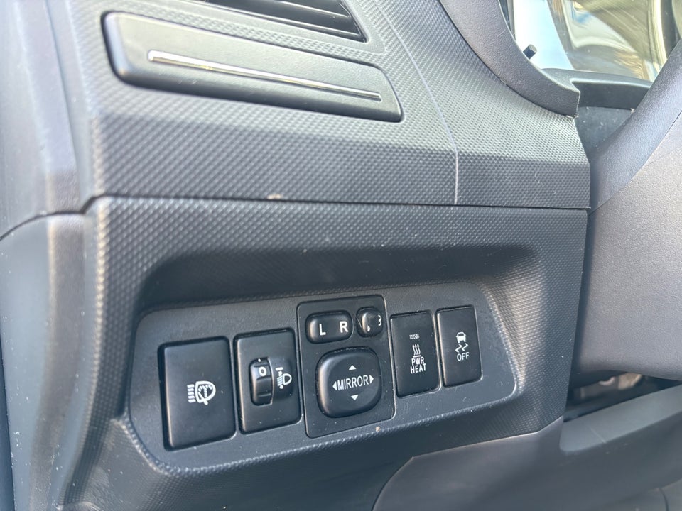 Toyota Auris 1,4 D-4D T2 5d