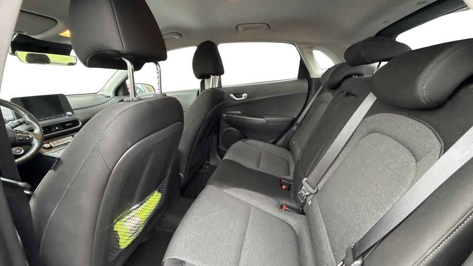 Hyundai Kona 64 EV Select 5d