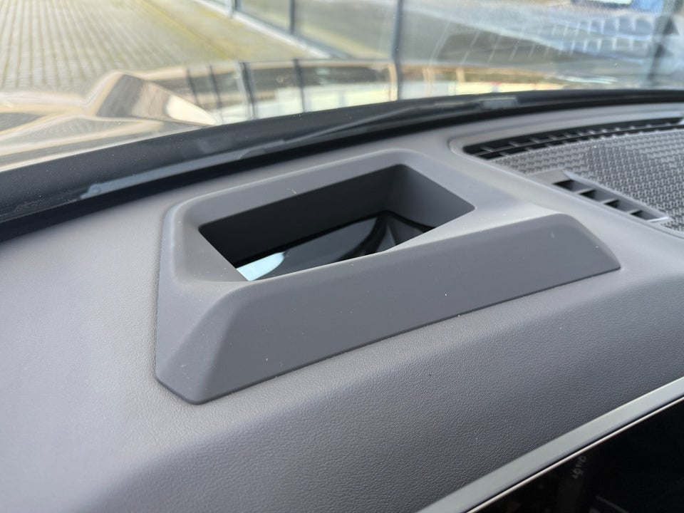 BMW iX1 eDrive20 Fully Charged M-Sport 5d