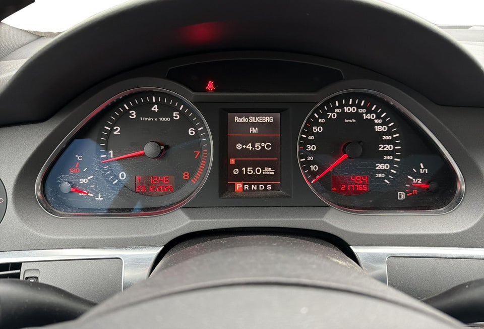 Audi A6 4,2 V8 Avant quattro Tiptr. 5d