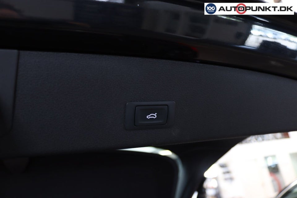 Audi e-tron 55 S-line Sportback quattro 5d