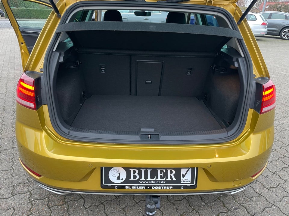 VW Golf VII 2,0 TDi 150 Highline 5d
