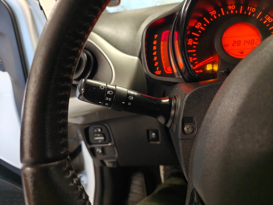 Citroën C1 1,2 PureTech Shine Airscape 5d