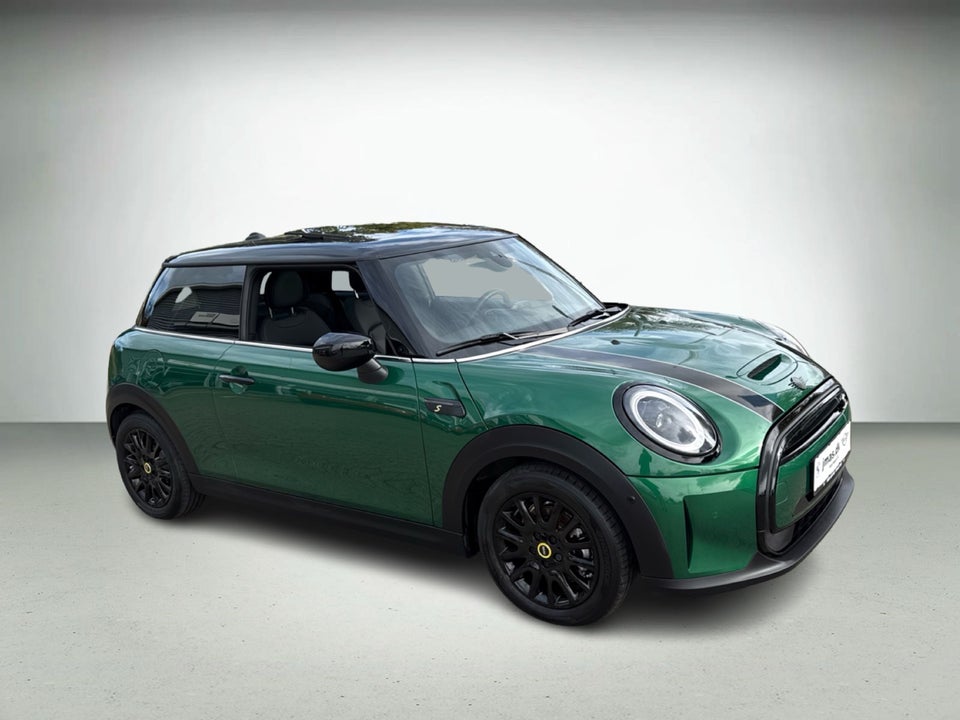 MINI Cooper SE Classic Trim 3d
