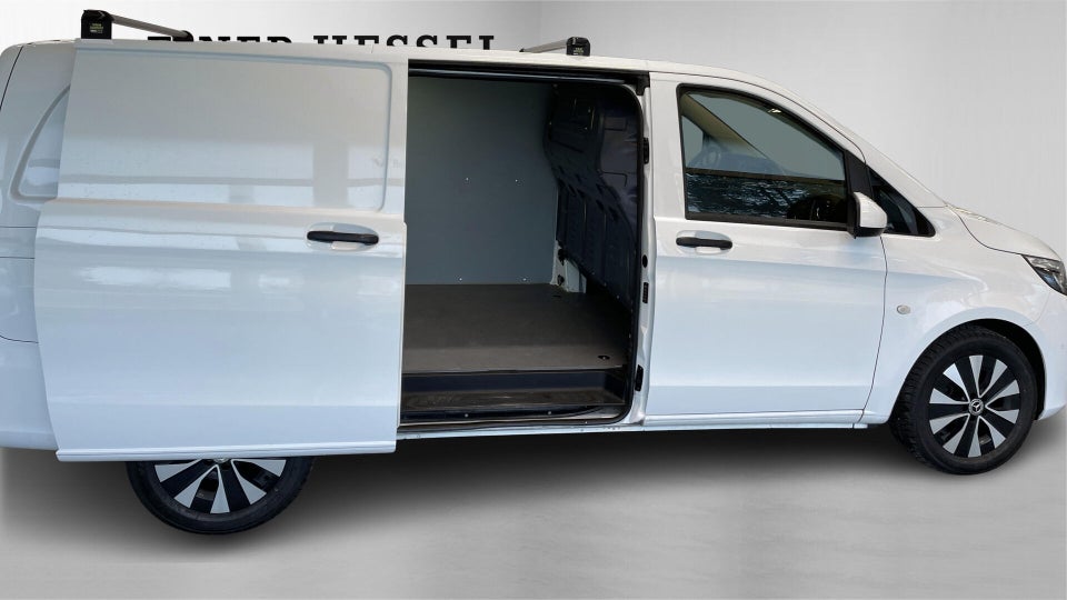 Mercedes Vito 114 2,0 CDi Kassevogn aut. L RWD
