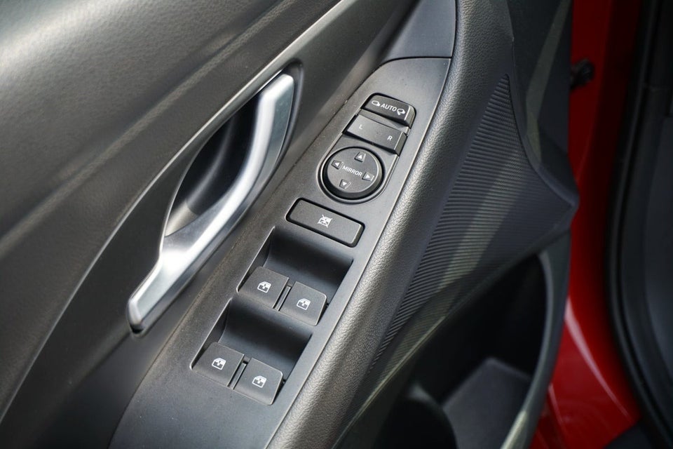 Hyundai i30 1,0 T-GDi Premium stc. 5d