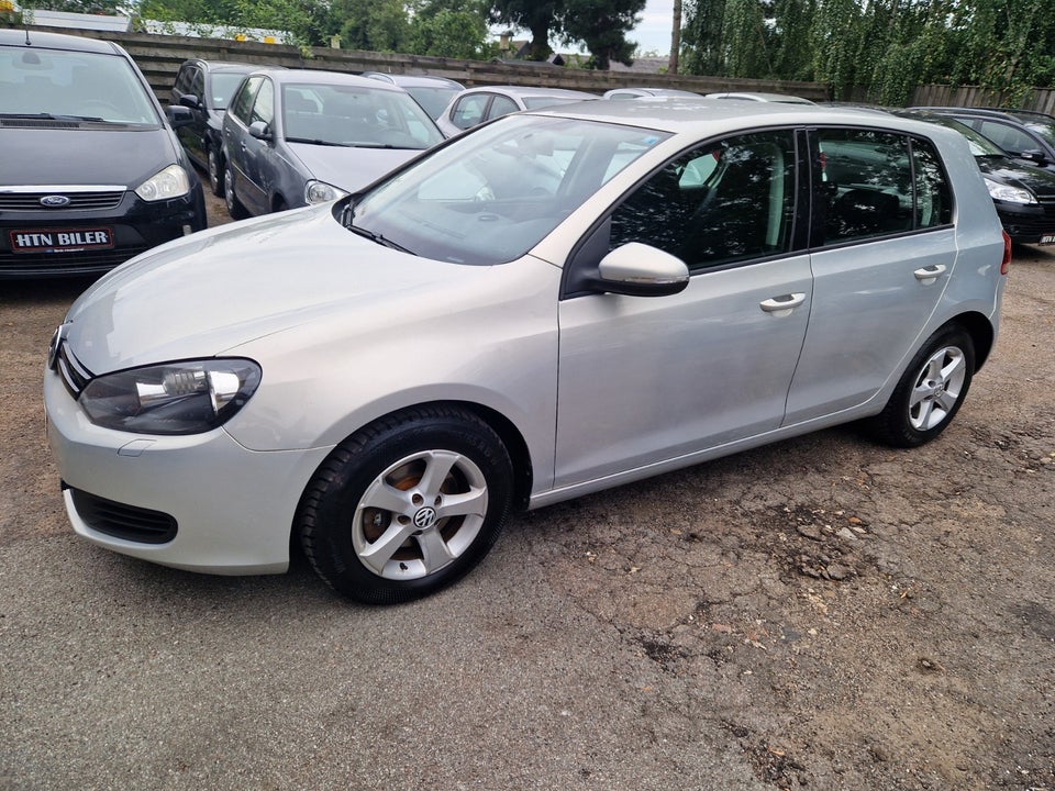 VW Golf VI 1,6 TDi 90 Trendline 5d