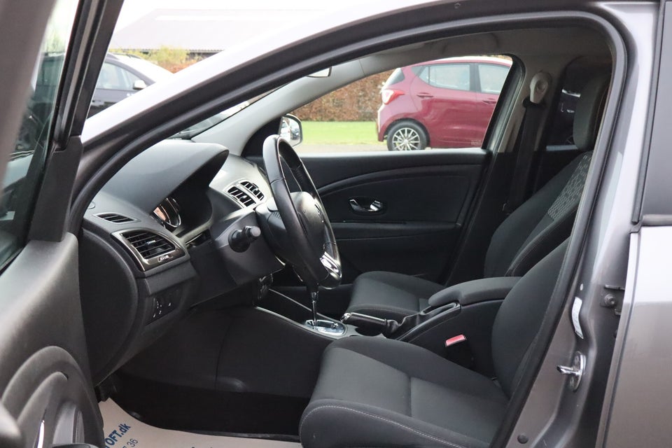 Renault Megane III 1,5 dCi 110 Expression Sport Tourer aut. 5d