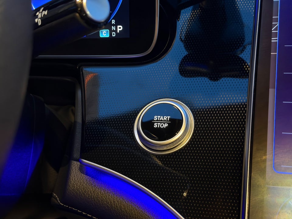 Mercedes EQE350 AMG Line 4d