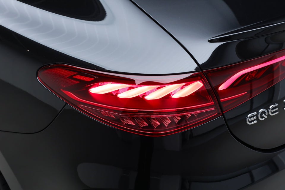 Mercedes EQE350 AMG Line 4d