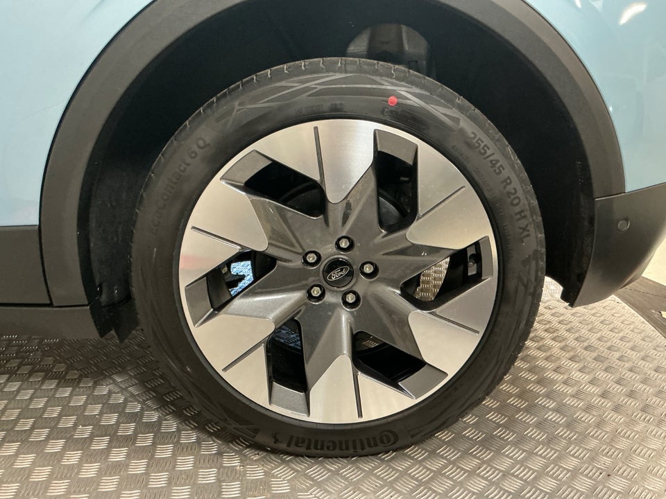 Ford Explorer 77 Premium Extended Range 5d