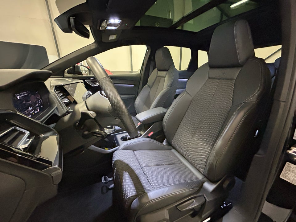 Audi Q4 e-tron 40 S-line 5d