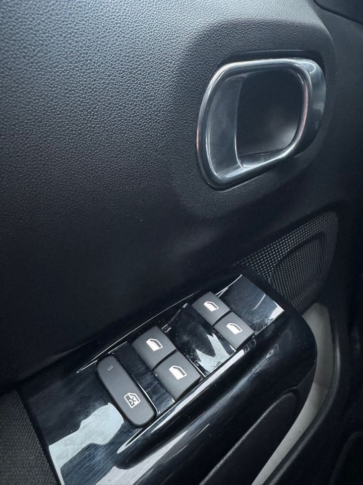 Citroën C3 1,2 PureTech 110 Shine EAT6 5d