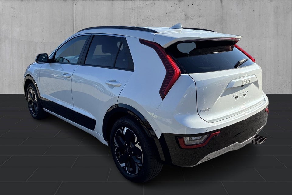 Kia Niro 64 EV Premium 5d