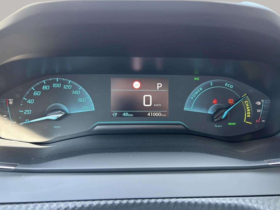 Peugeot e-208 50 Active 5d