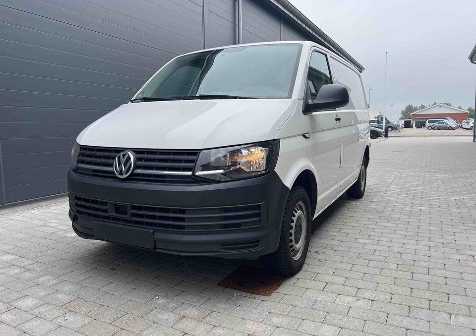 VW Transporter 2,0 TDi 150 Kassevogn DSG kort