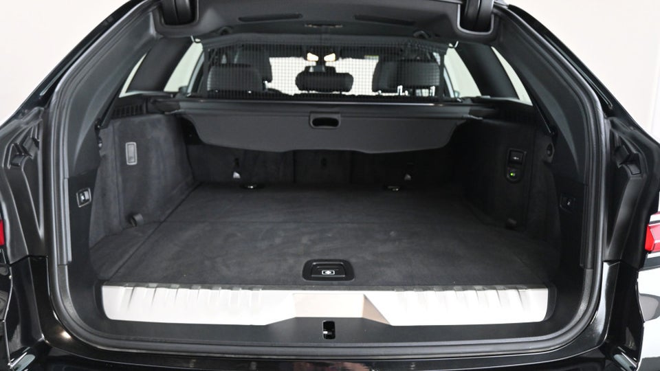 BMW 530e 2,0 Touring M-Sport aut. 5d