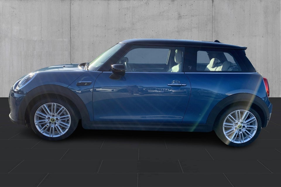 MINI Cooper SE Younique Trim 3d