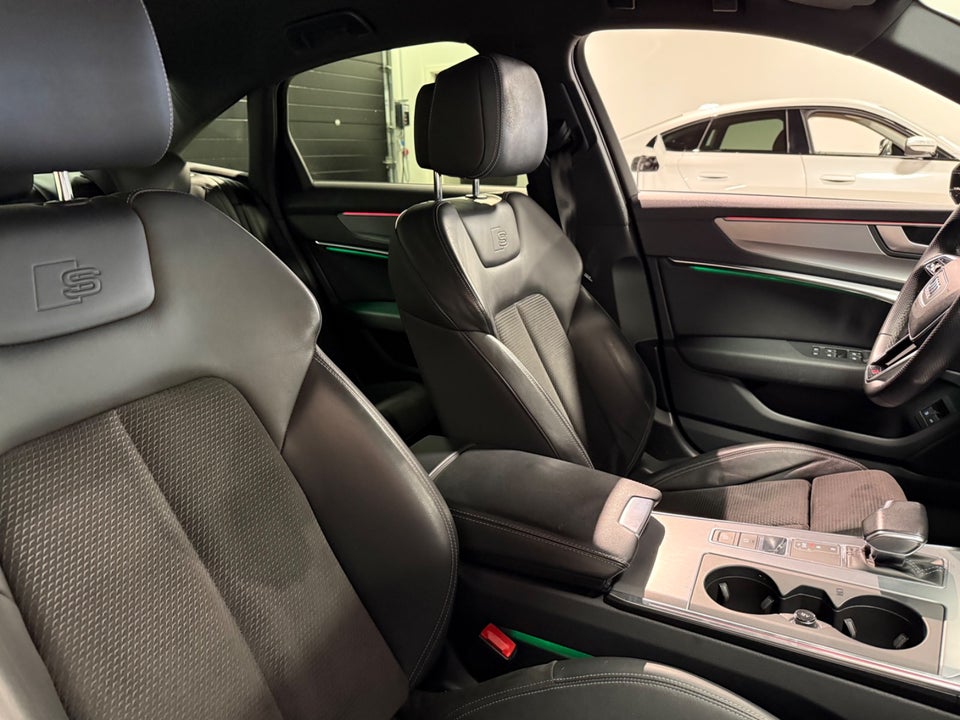 Audi A6 55 TFSi e S-line quattro S-tr. 4d