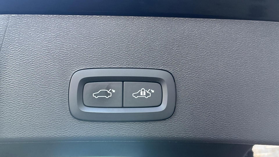 Volvo XC40 P6 ReCharge Core 5d