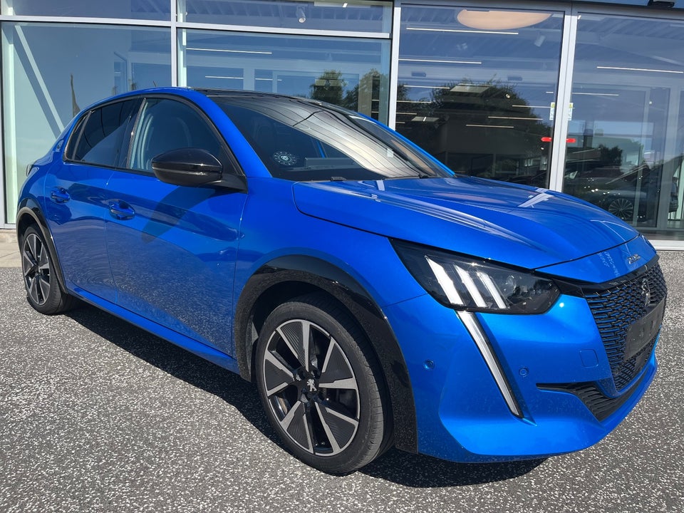 Peugeot e-208 50 GT Premium 5d