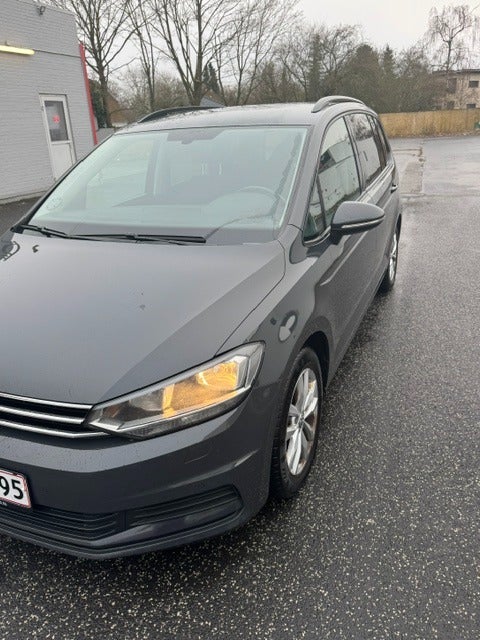 VW Touran 1,6 TDi 115 Comfortline DSG 5d