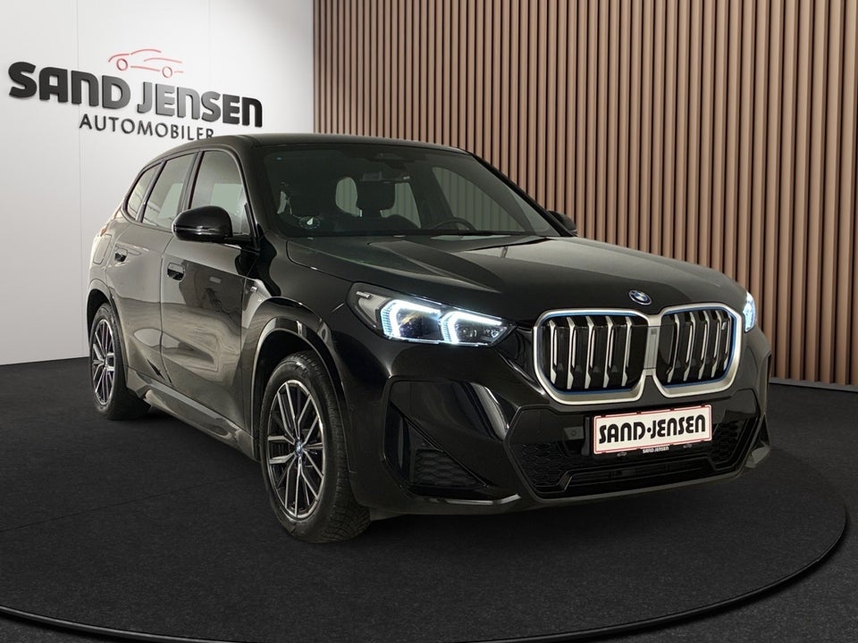 BMW iX1 xDrive30 M-Sport Premium 5d